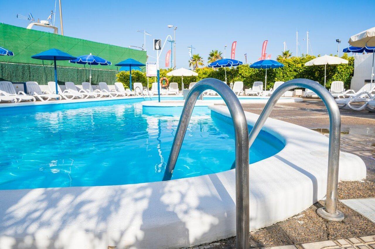 Apartamentos Puerto Colon Club أذيخي المظهر الخارجي الصورة